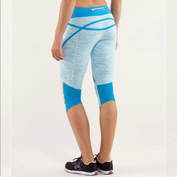 lululemon athletica Pants - Lululemon run pace crop size 4 like new